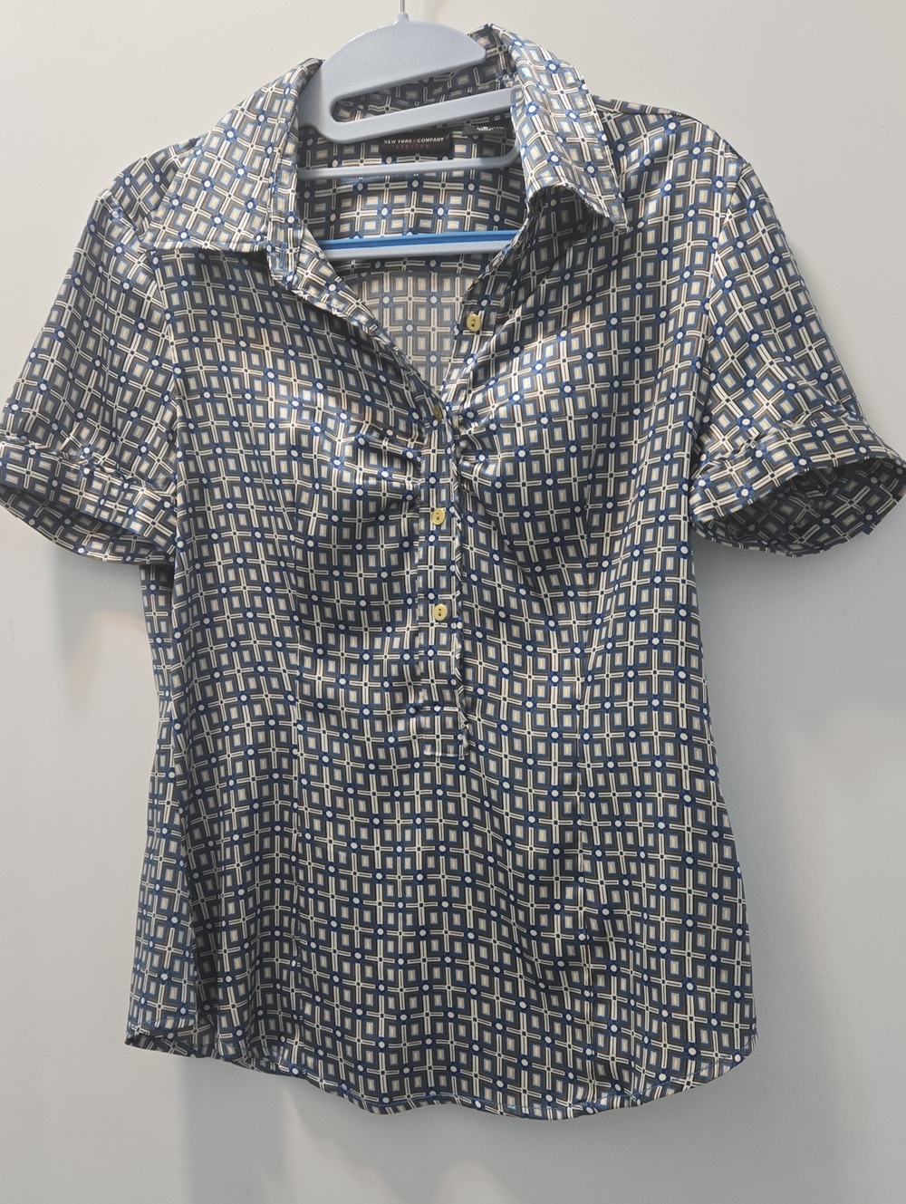 New York & Company Navy and White Geometric Short-Sleeve Button-Down Shirt